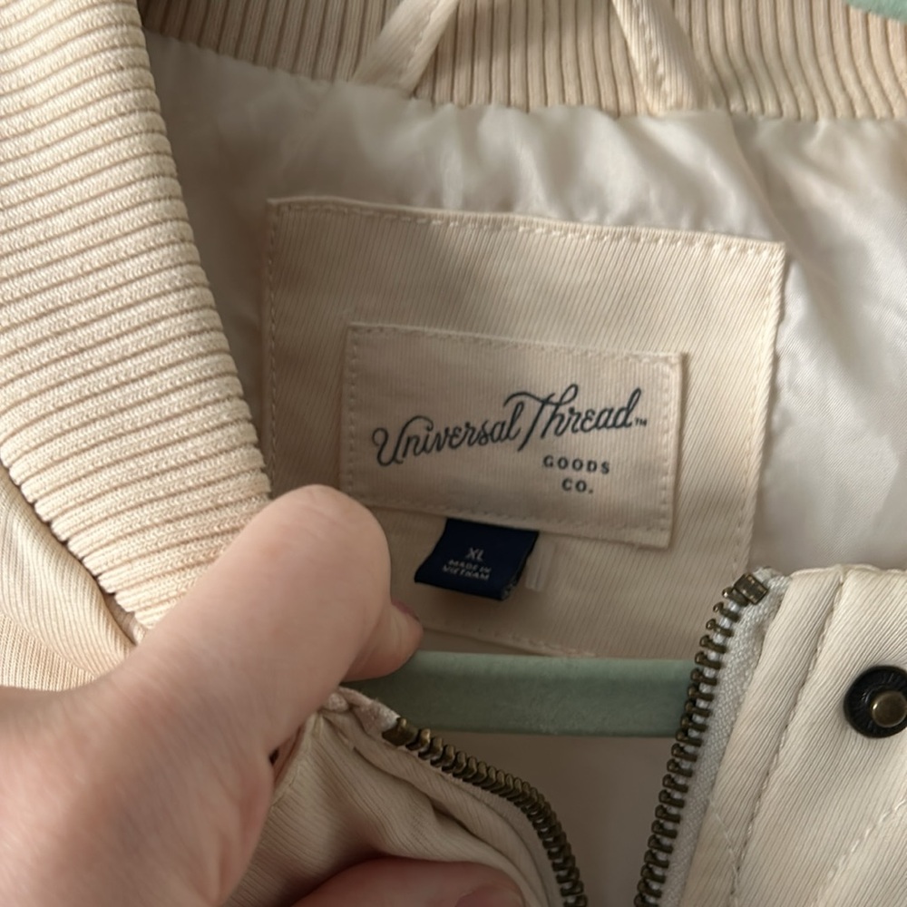 Practically new Universal Threads Bomber Jacket - Picture 3 of 4